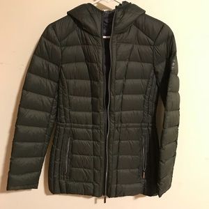 ✨ Michael Kors Olive Packable Down Coat ✨